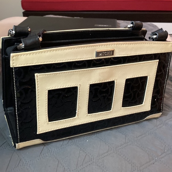 COPY - collection of 9 assorted Miche classic purse shells and one base purse - Picture 13 of 16